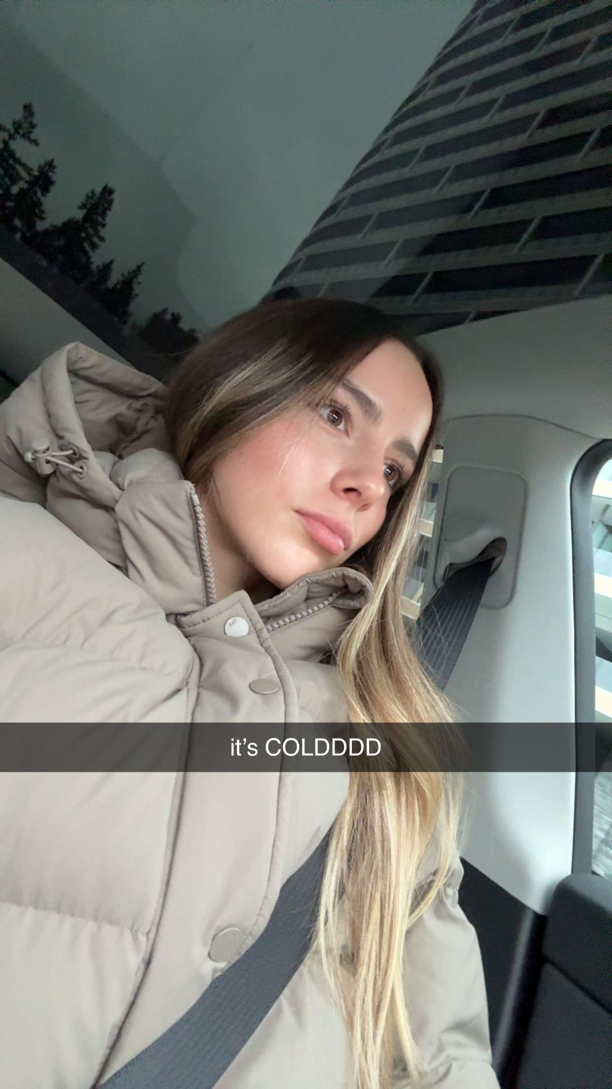 meelahrobbins snapchat image archive image