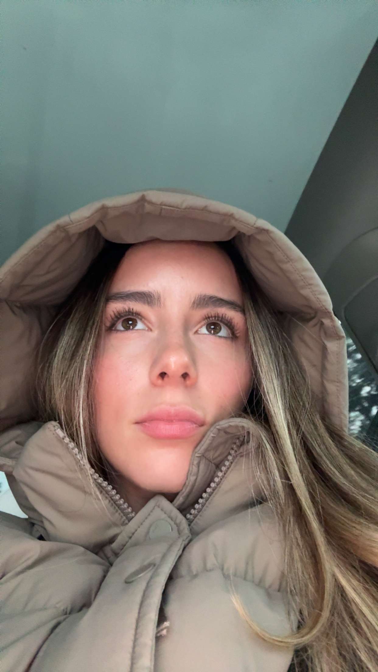 meelahrobbins snapchat image archive image