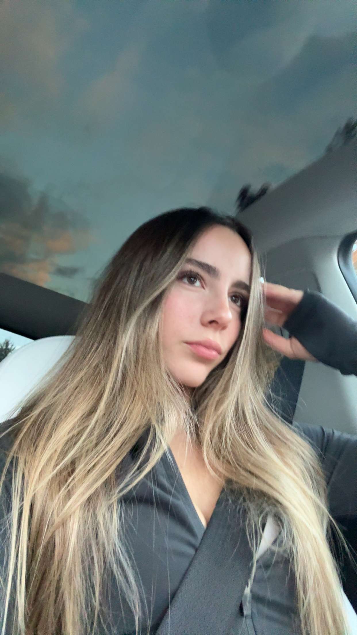 meelahrobbins snapchat image archive image