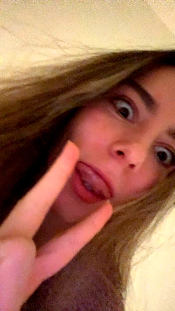 meelahrobbins image ~ Altpins