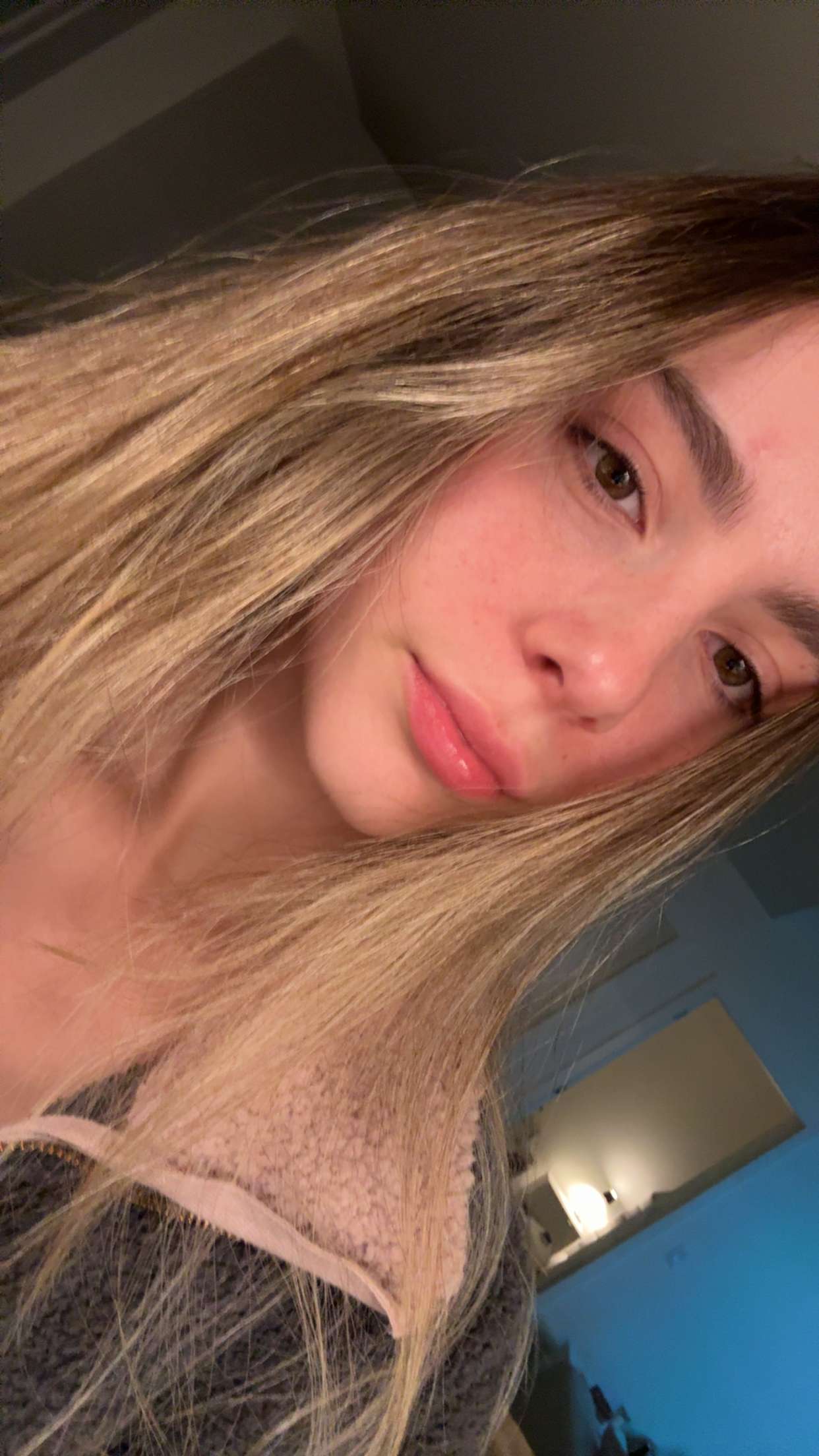 meelahrobbins snapchat image archive image