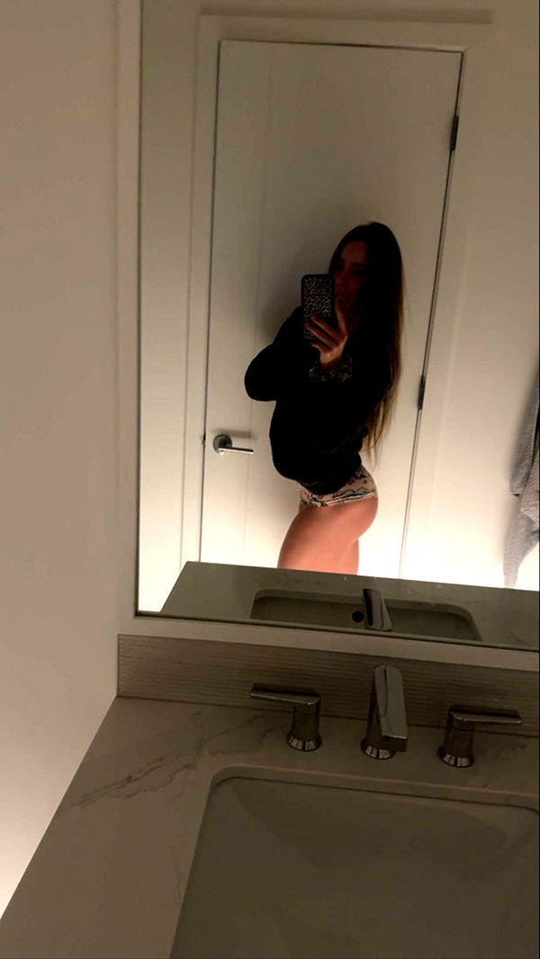 meelahrobbins image ~ Altpins