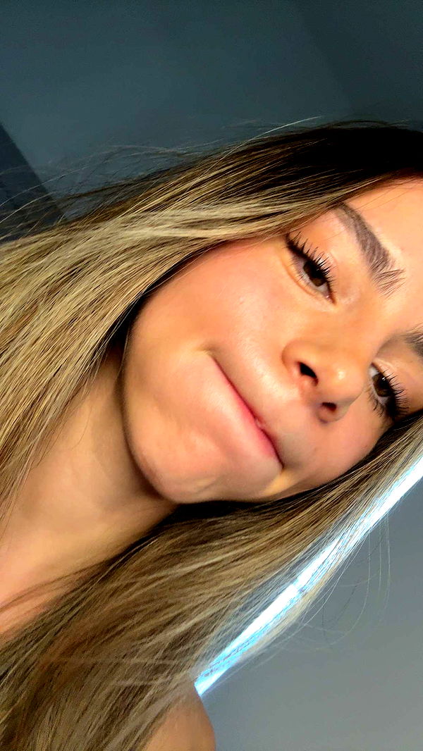 meelahrobbins image ~ Altpins