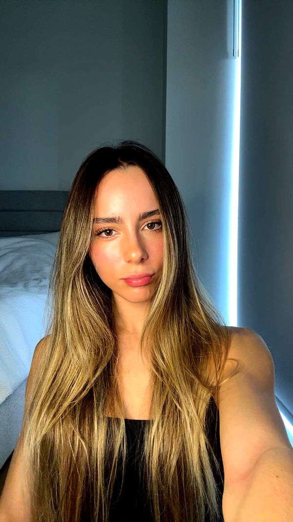 meelahrobbins image ~ Altpins