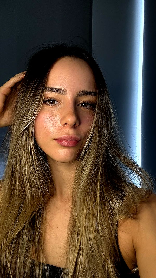 meelahrobbins image ~ Altpins