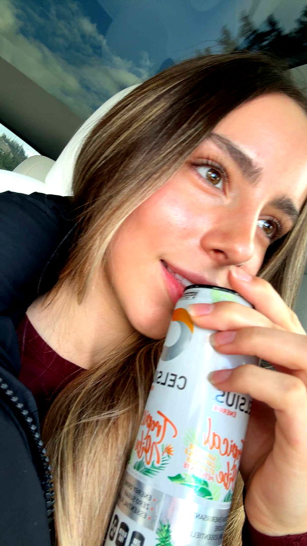 meelahrobbins image ~ Altpins