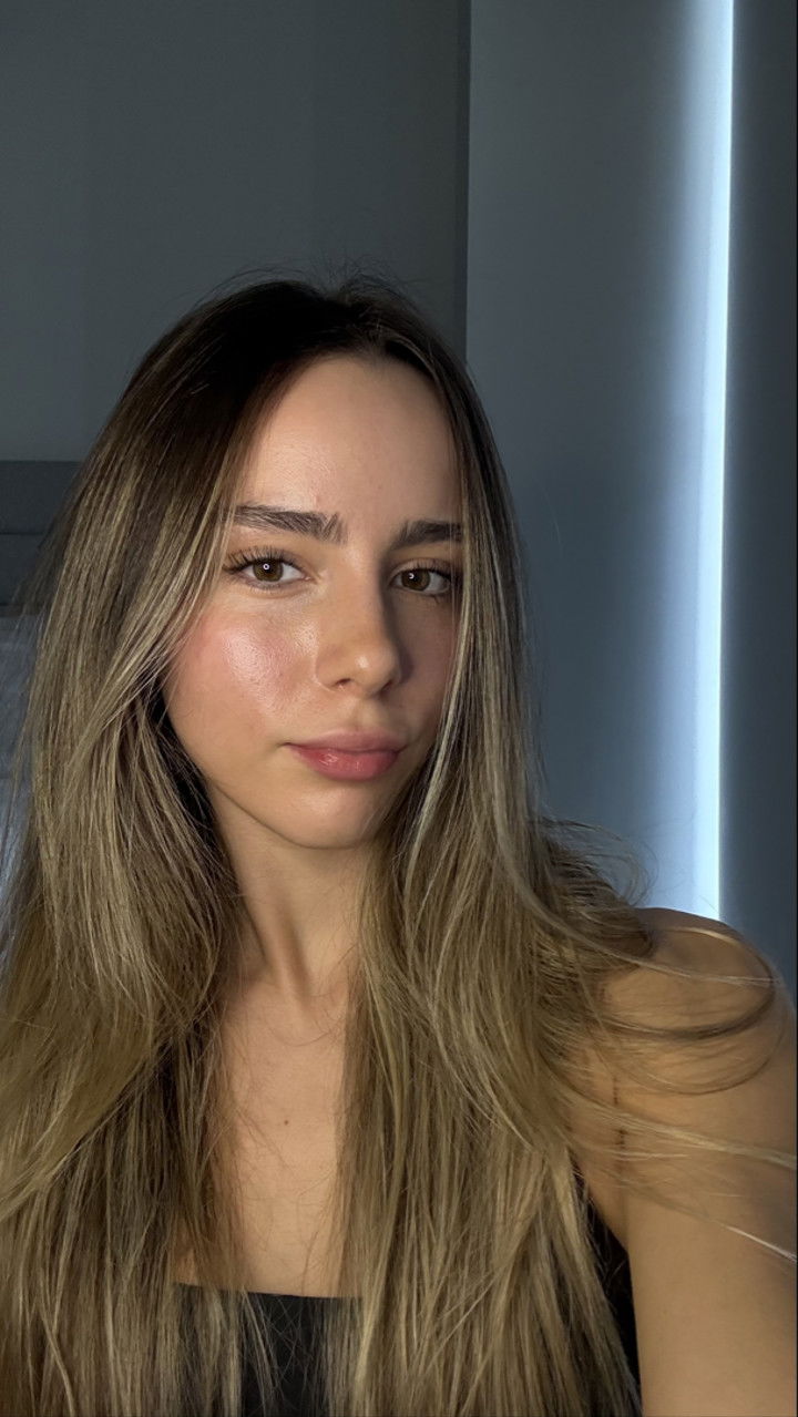 meelahrobbins snapchat image archive image