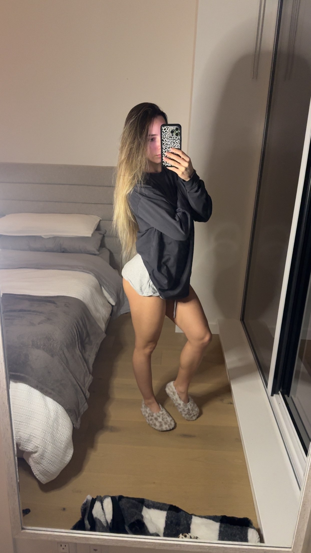 meelahrobbins snapchat image archive image