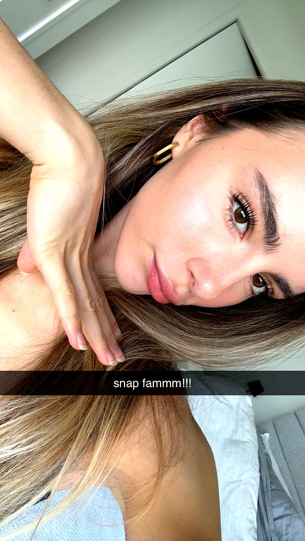 meelahrobbins image ~ Altpins