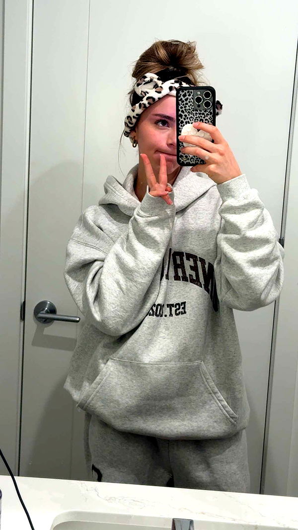 meelahrobbins image ~ Altpins