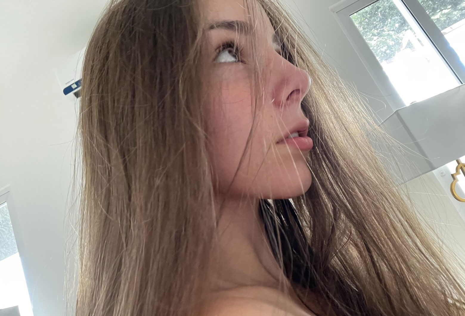 meelahrobbins snapchat image archive image