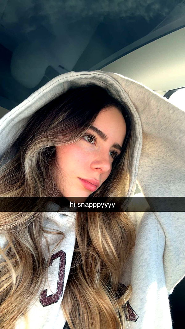 meelahrobbins image ~ Altpins