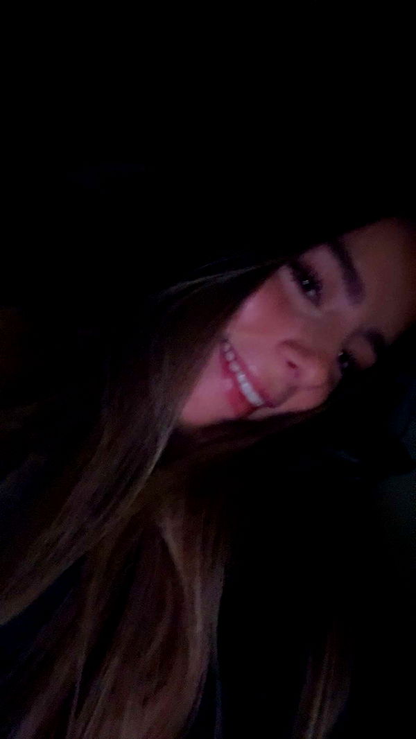 meelahrobbins image ~ Altpins