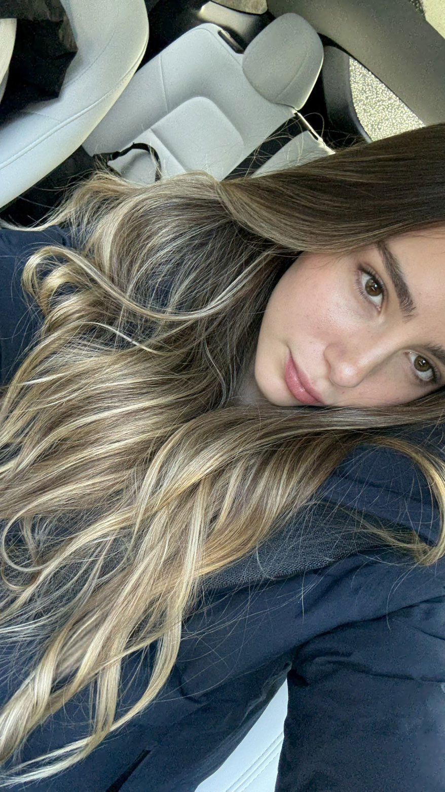 meelahrobbins snapchat image archive image