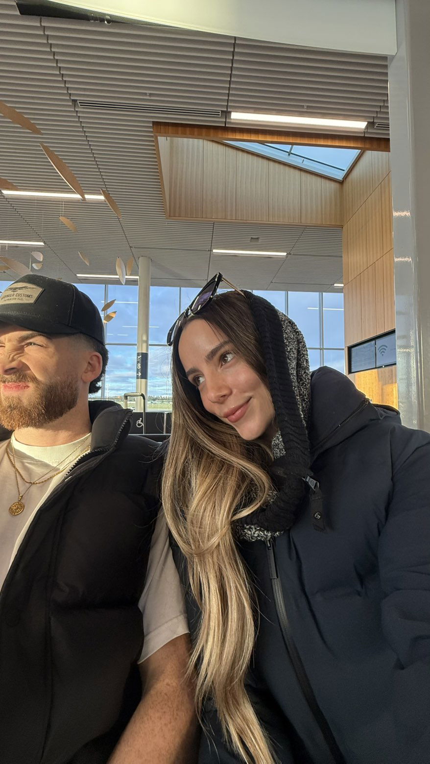 meelahrobbins snapchat image archive image