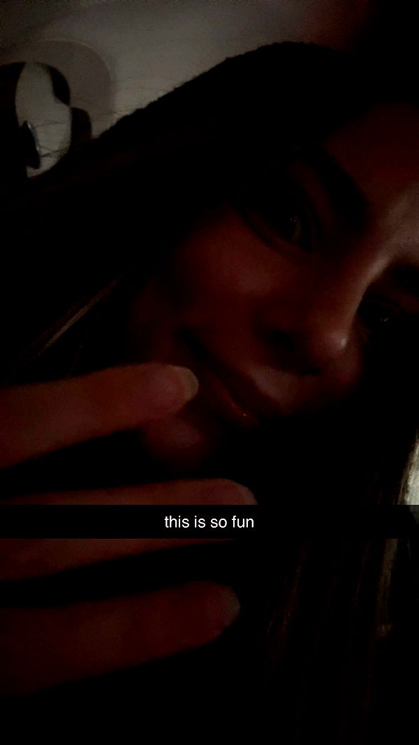 meelahrobbins image ~ Altpins