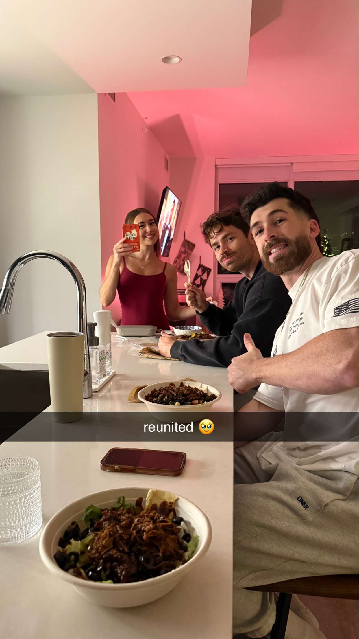 meelahrobbins snapchat image archive image