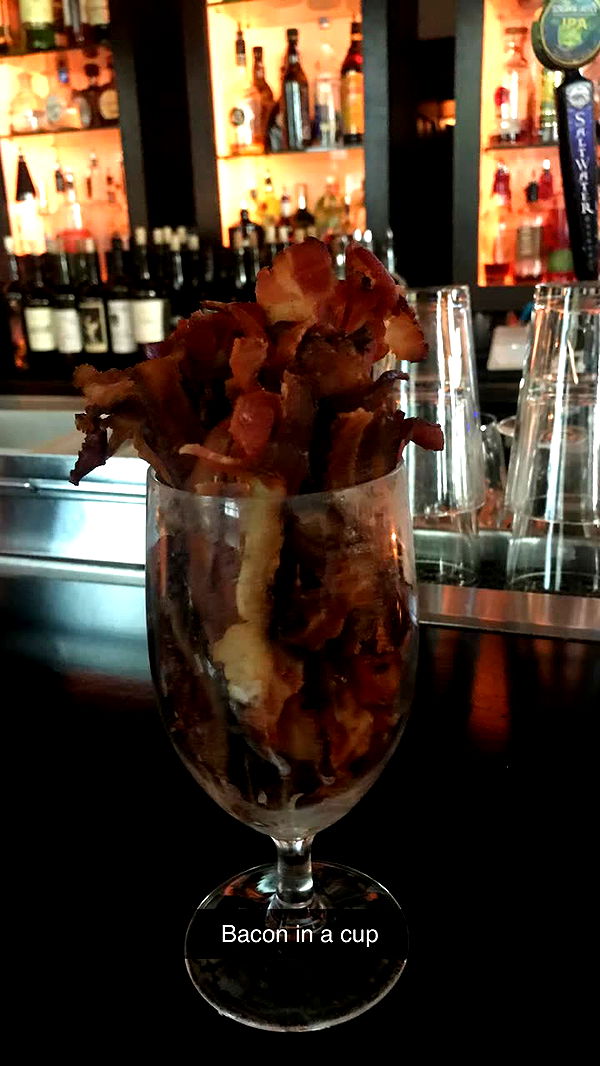 mia_sweitz image ~ Altpins