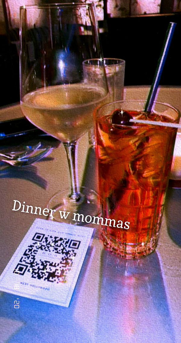 mia_sweitz image ~ Altpins