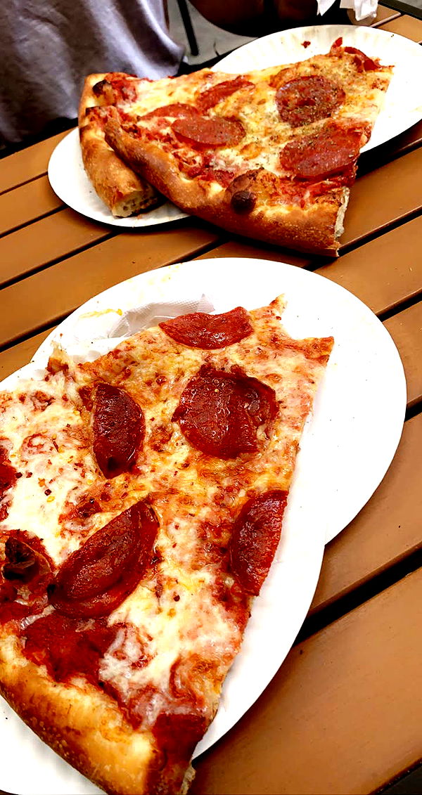 mia_sweitz image ~ Altpins