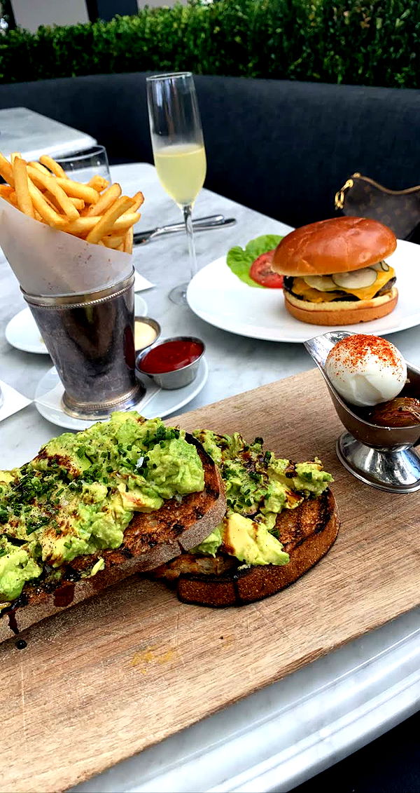 mia_sweitz image ~ Altpins