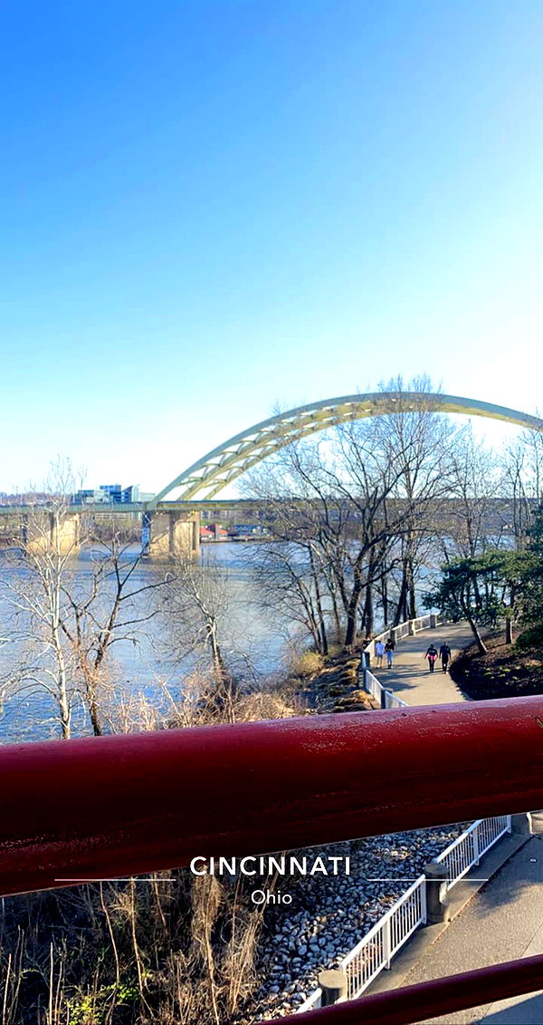 mia_sweitz image ~ Altpins