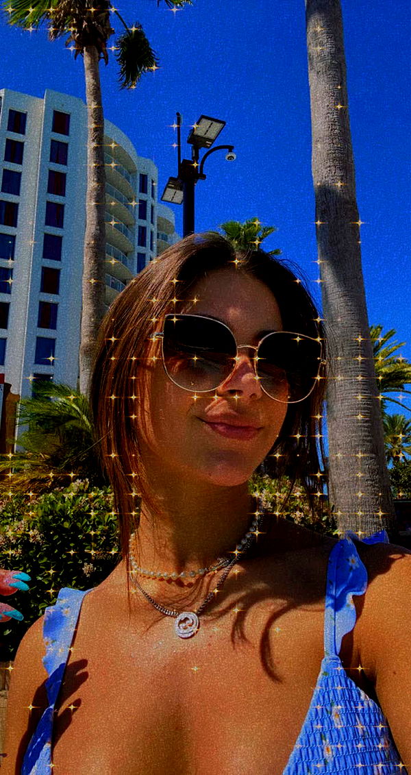 mia_sweitz image ~ Altpins