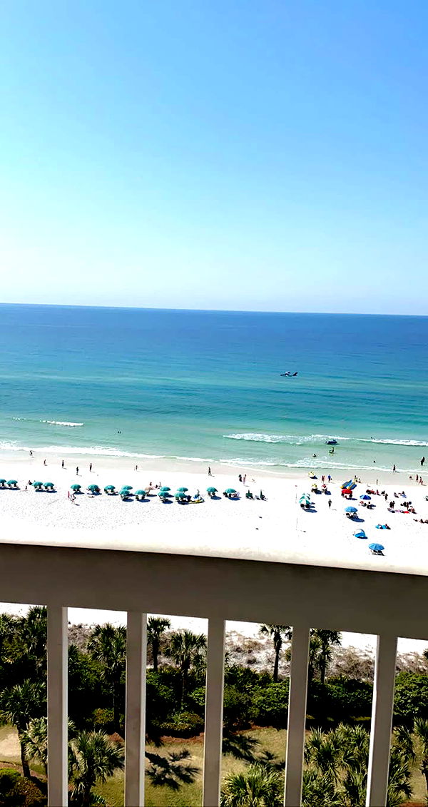 mia_sweitz image ~ Altpins