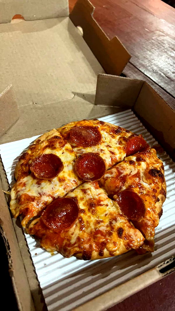 mia_sweitz image ~ Altpins