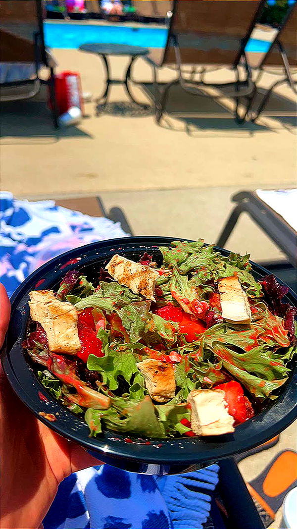 mia_sweitz image ~ Altpins