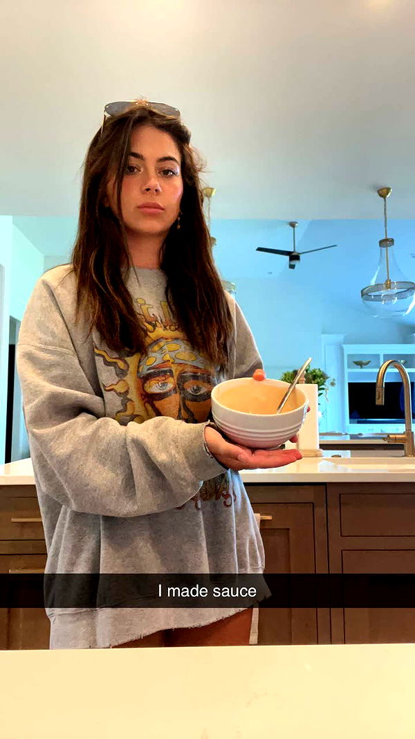 mia_sweitz image ~ Altpins