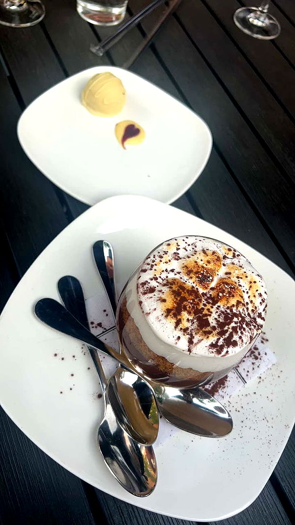 mia_sweitz image ~ Altpins