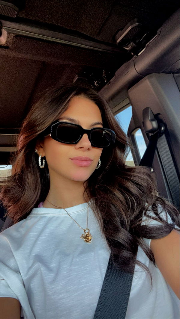 mia_sweitz image ~ Altpins