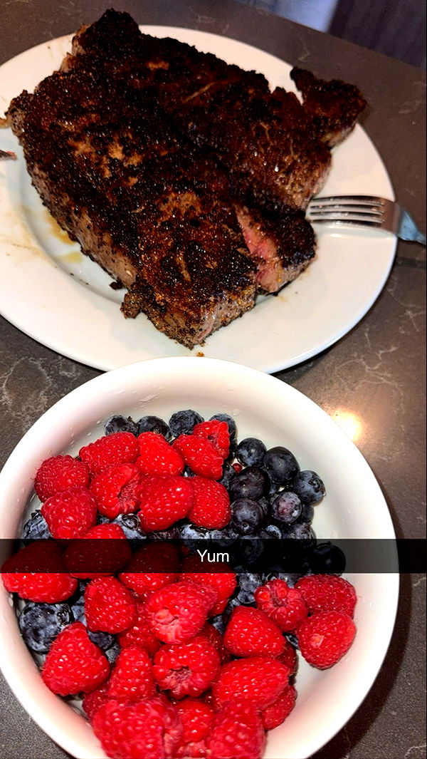 mia_sweitz image ~ Altpins