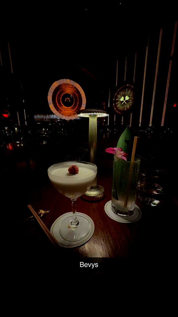 mia_sweitz image ~ Altpins