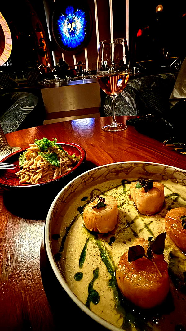 mia_sweitz image ~ Altpins