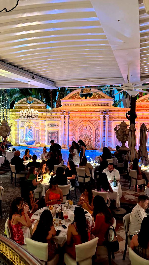 mia_sweitz image ~ Altpins