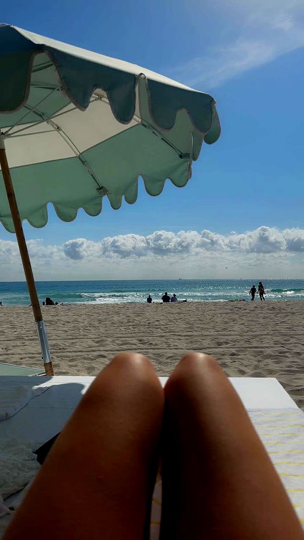 mia_sweitz image ~ Altpins