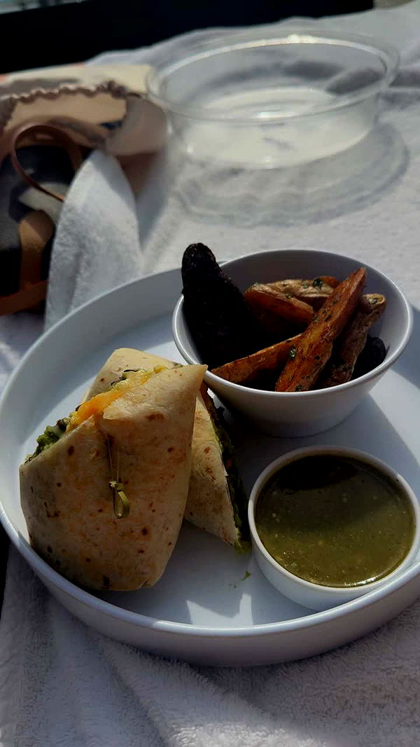 mia_sweitz image ~ Altpins