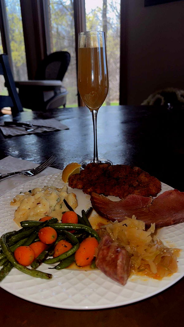 mia_sweitz image ~ Altpins