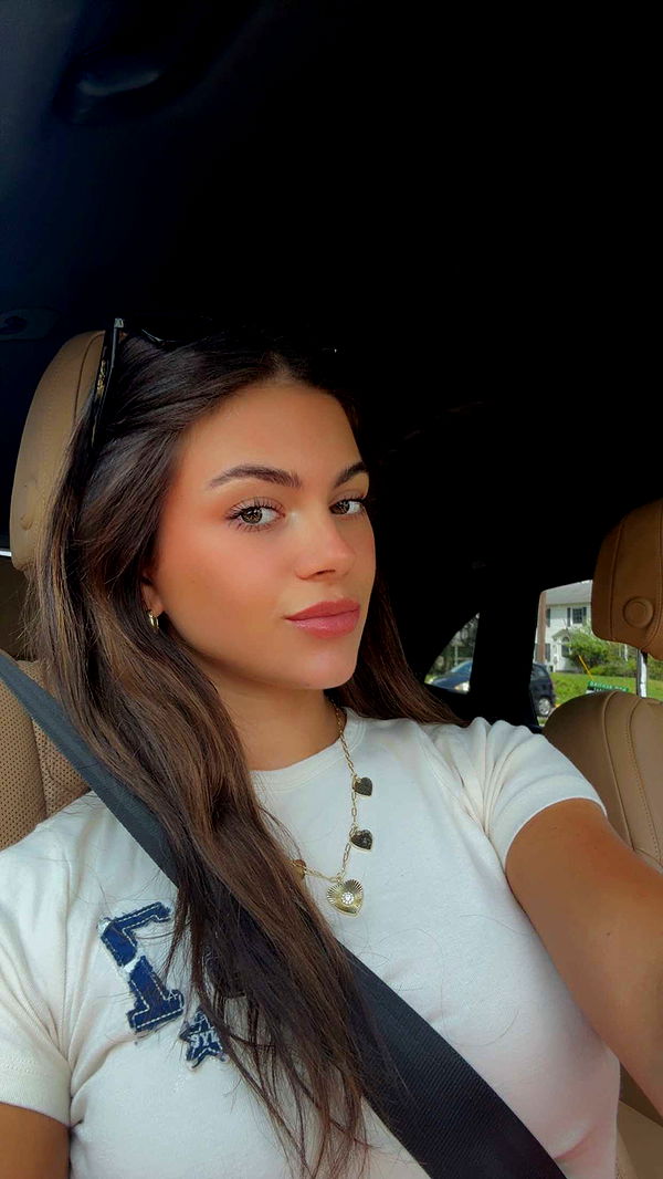 mia_sweitz image ~ Altpins