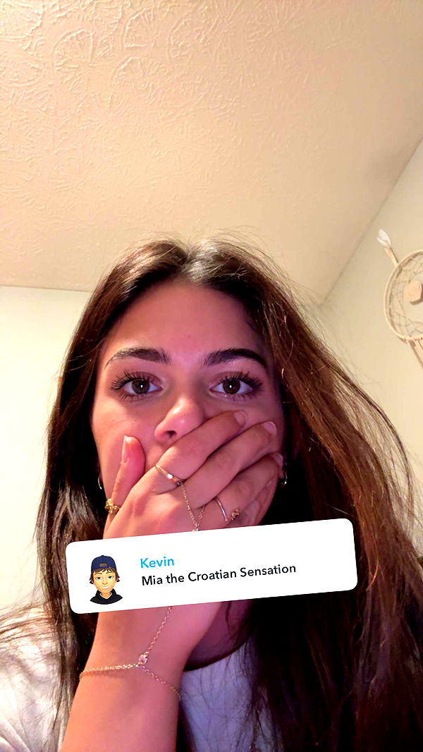 mia_sweitz image ~ Altpins