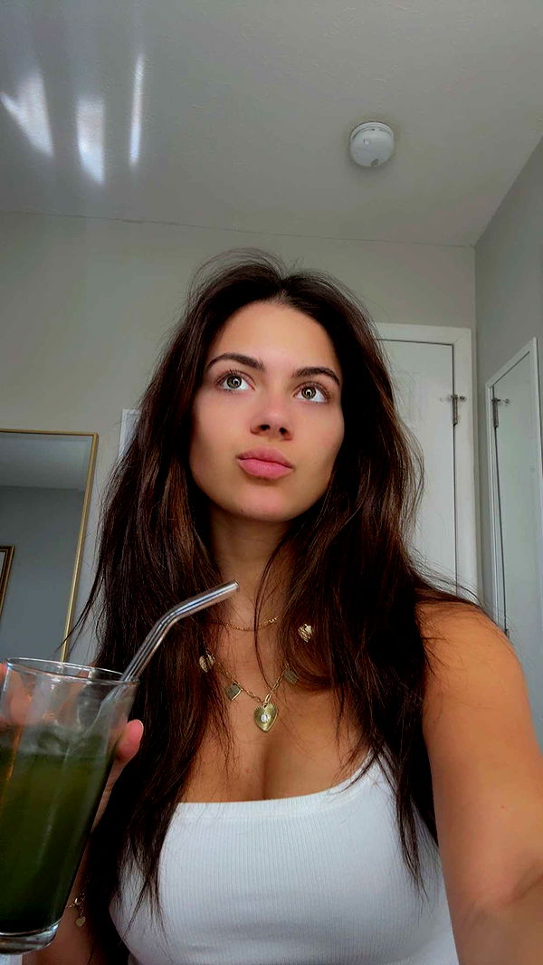 mia_sweitz image ~ Altpins