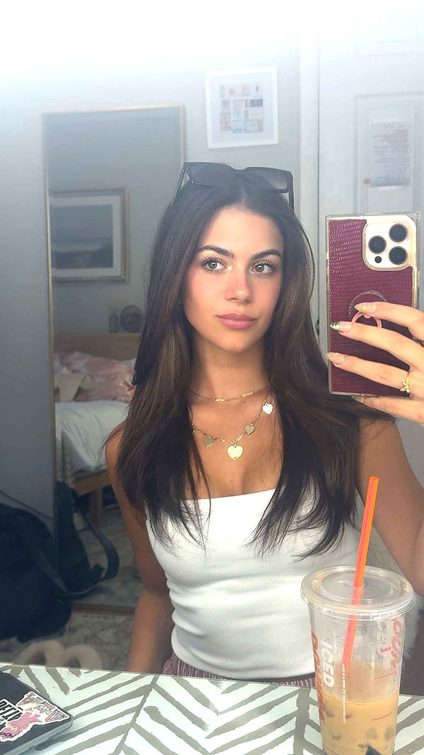 mia_sweitz image ~ Altpins