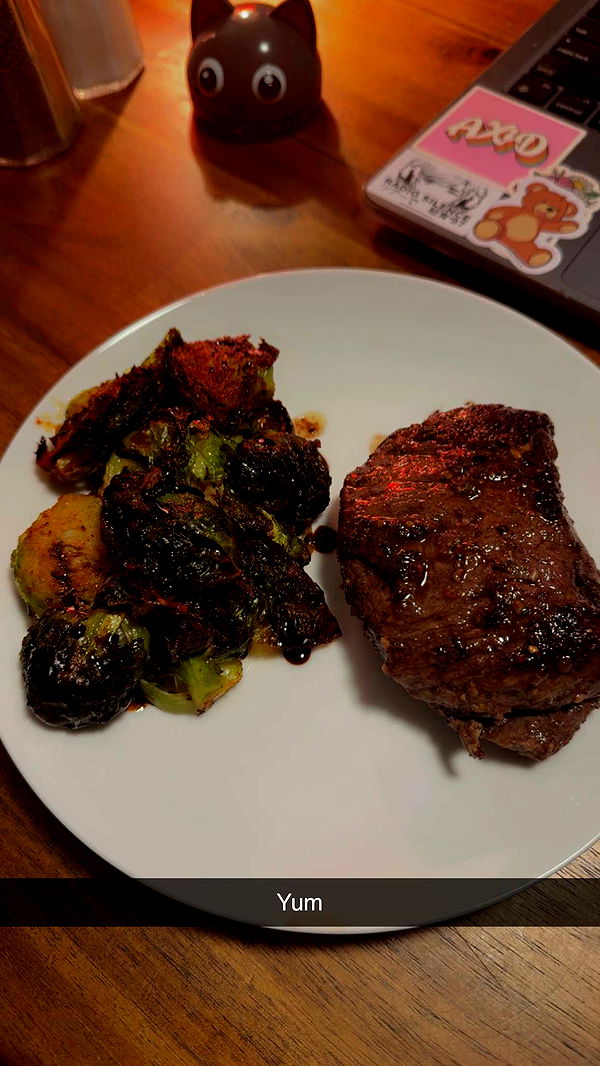 mia_sweitz image ~ Altpins