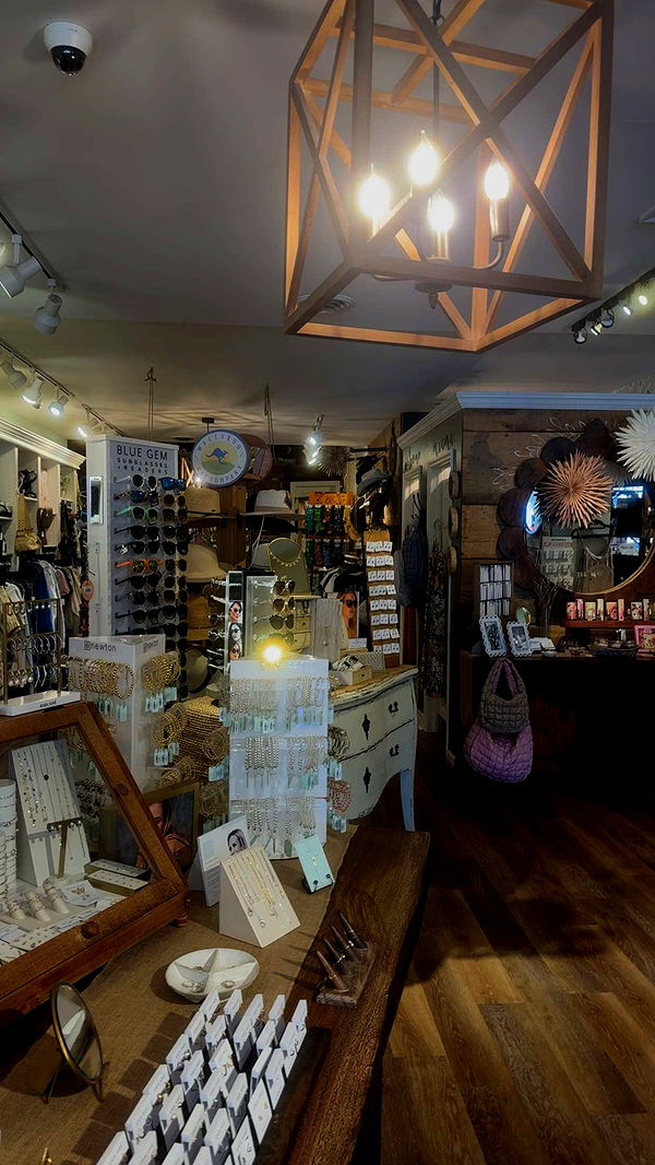 mia_sweitz image ~ Altpins