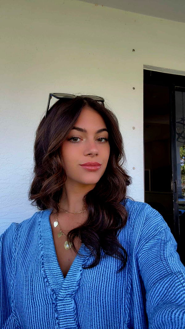 mia_sweitz image ~ Altpins