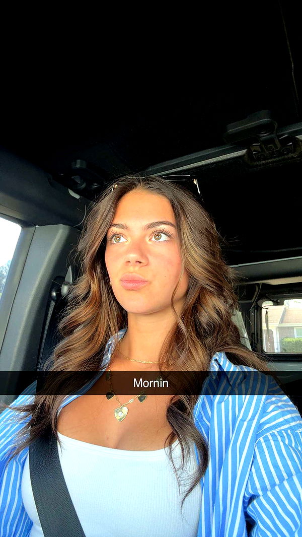 mia_sweitz image ~ Altpins