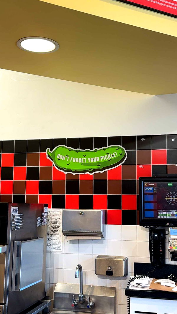 mia_sweitz image ~ Altpins