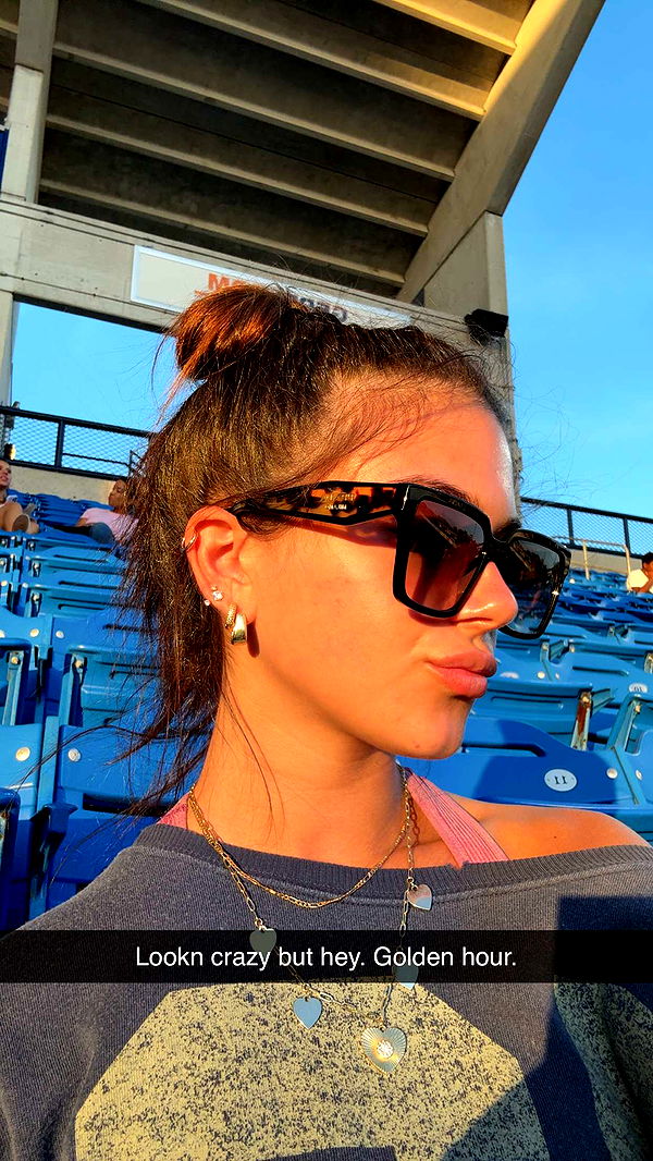 mia_sweitz image ~ Altpins